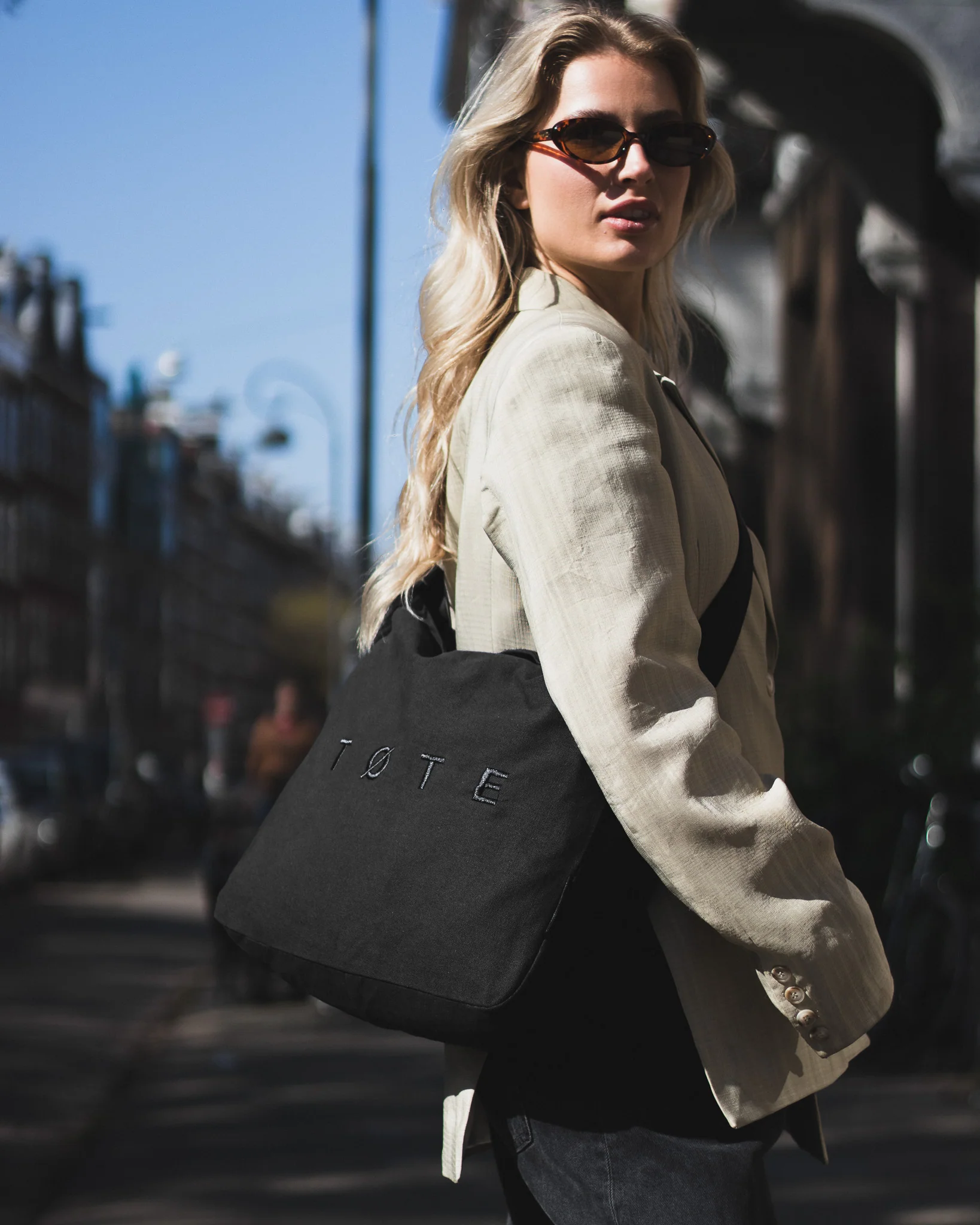 ALTA | Black - Image 9