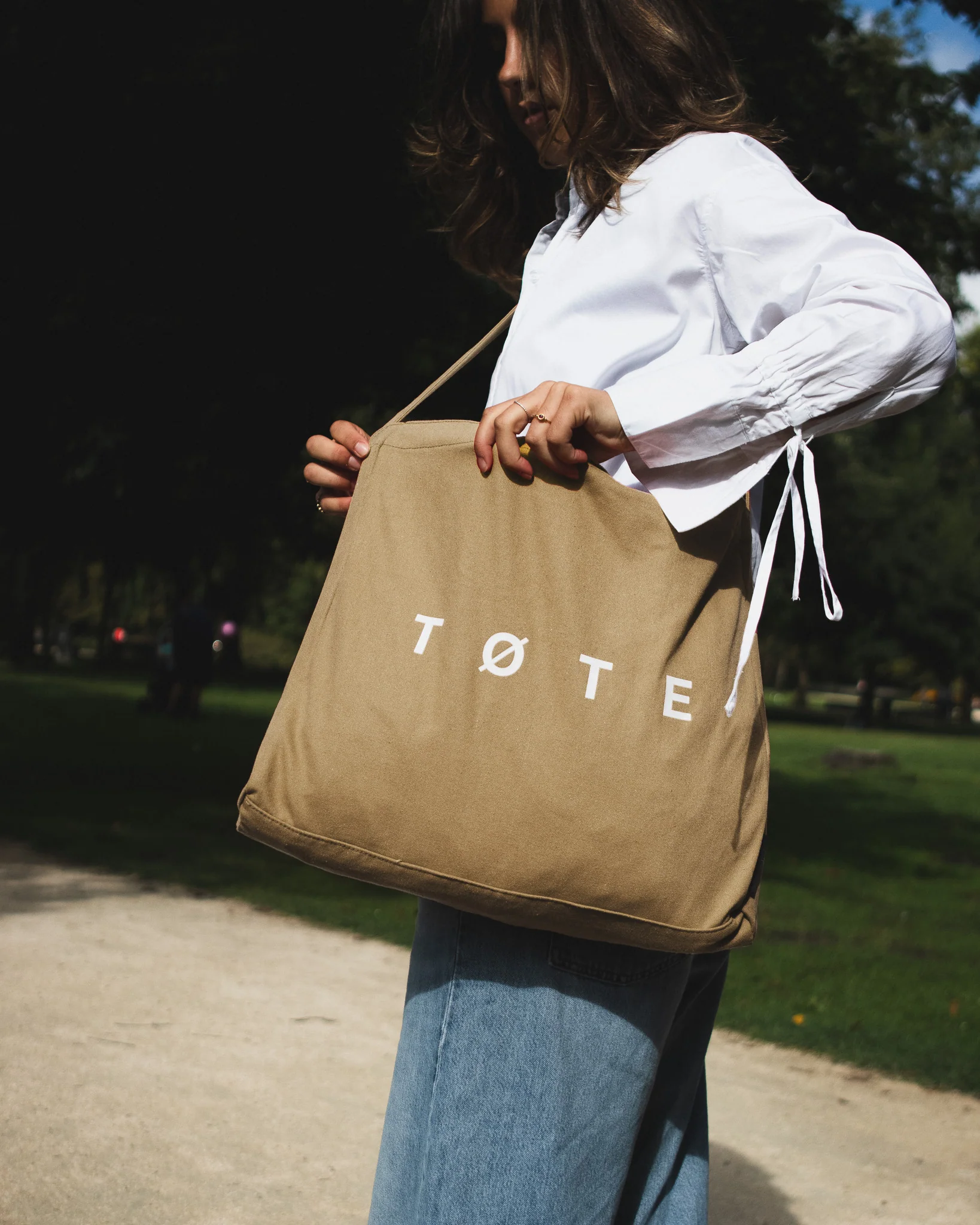 Beige TØTE Bag - Image 5