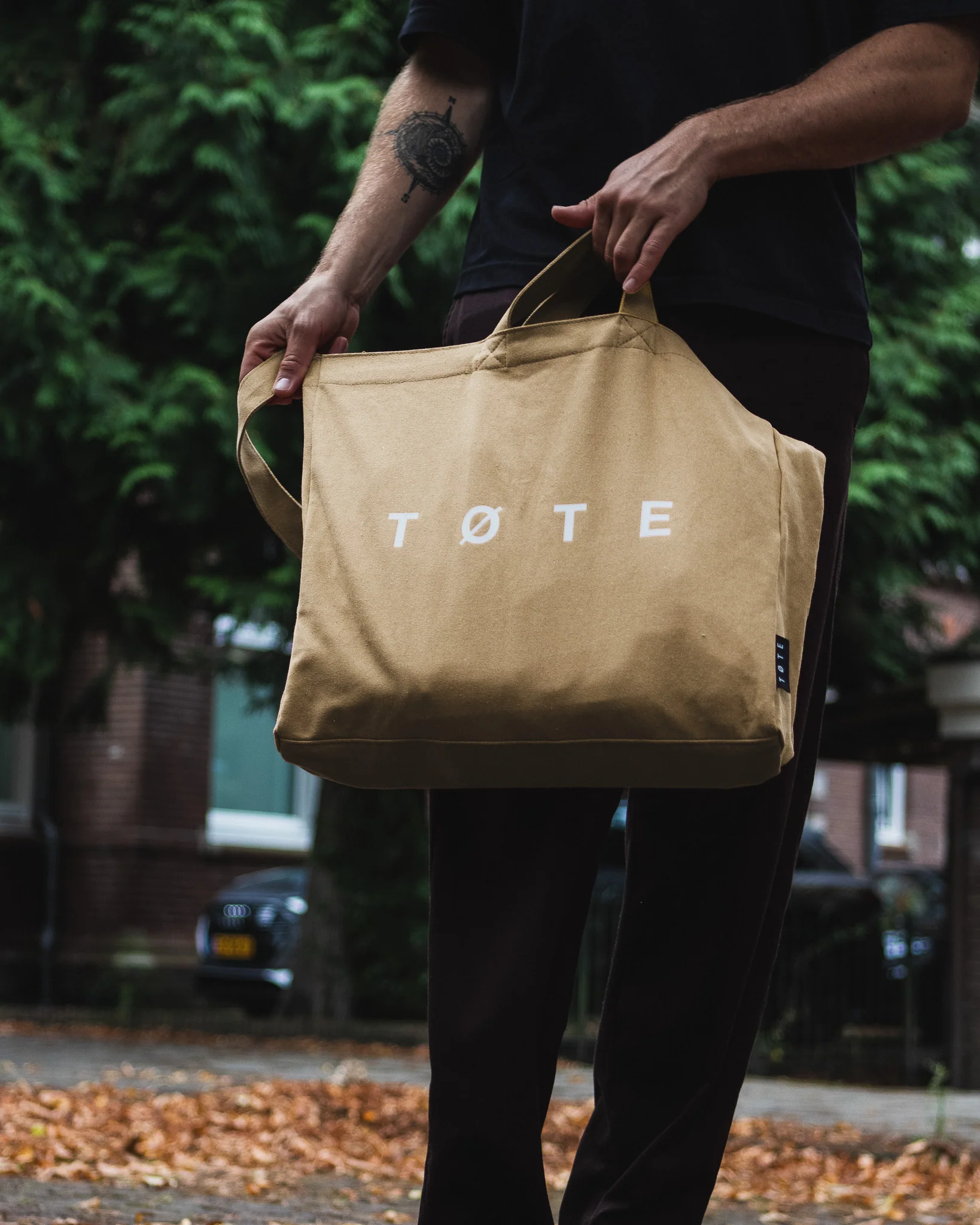 Beige TØTE Bag - Image 8