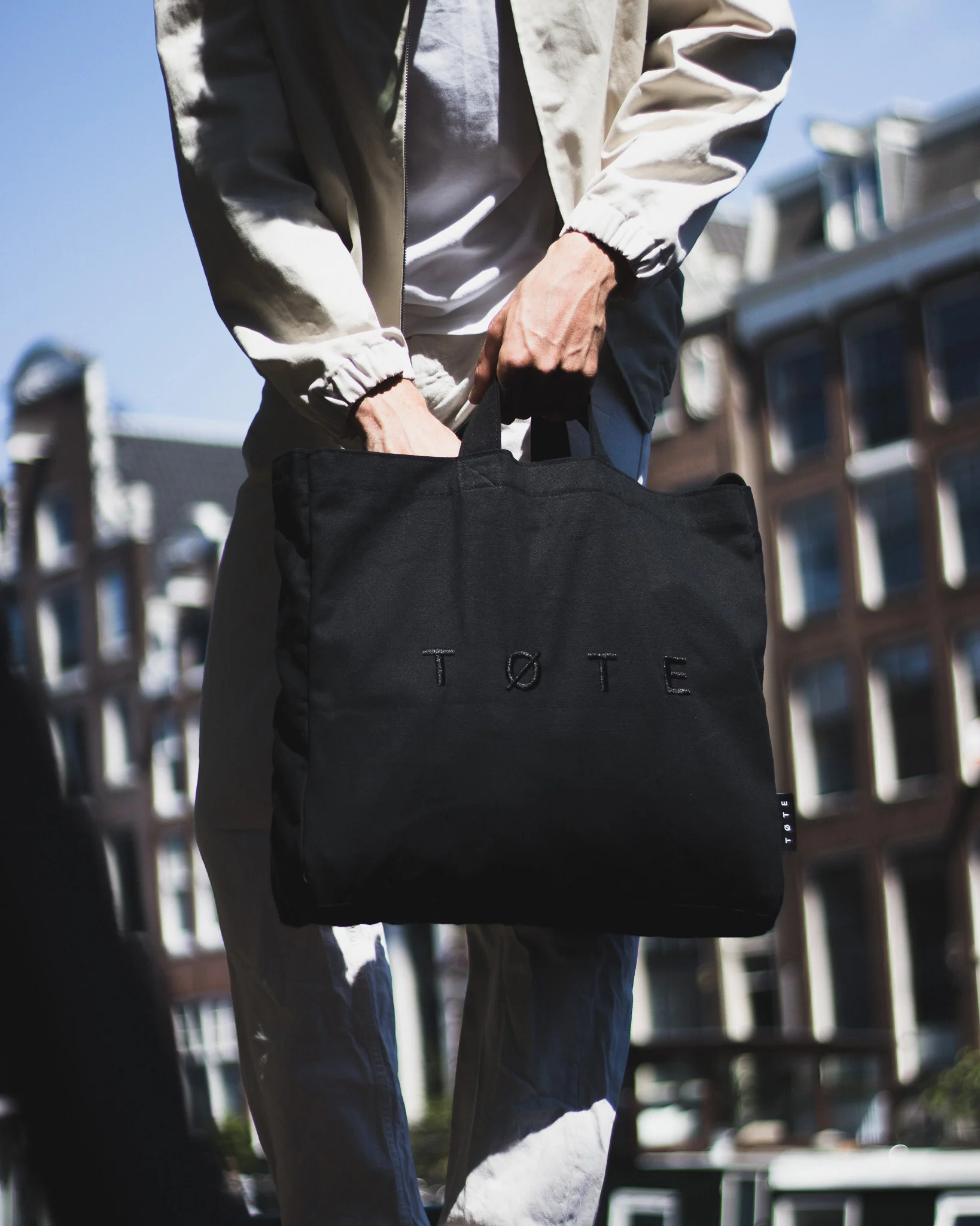 Black TØTE Bag | Stitched - Image 10