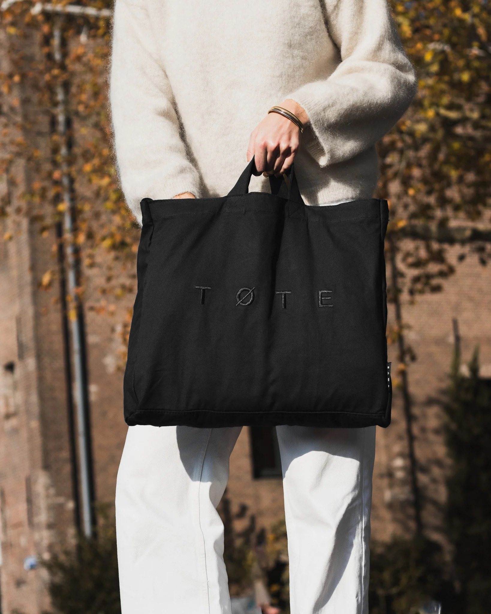 Black TØTE Bag | Stitched - Image 5