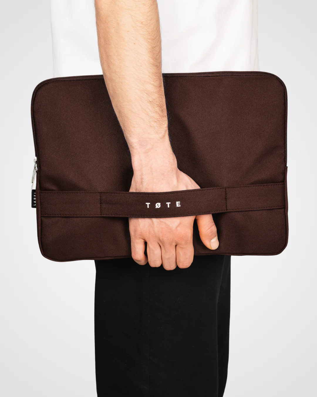 Brown Laptop Sleeve 16" - Image 2
