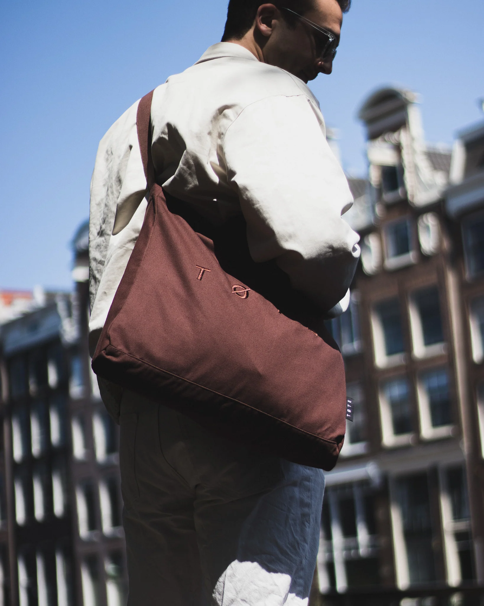 Brown TØTE Bag | Stitched - Image 11