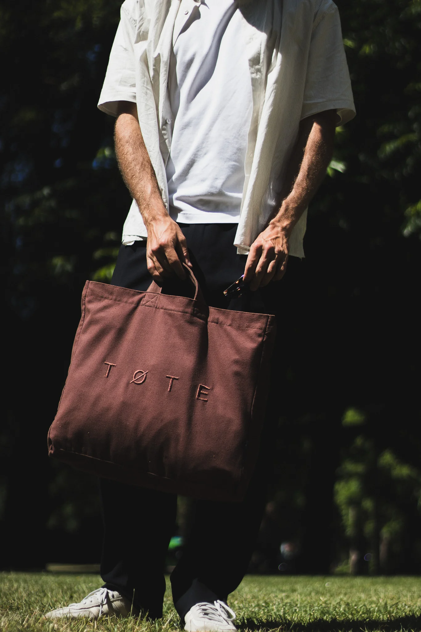Brown TØTE Bag | Stitched - Image 15