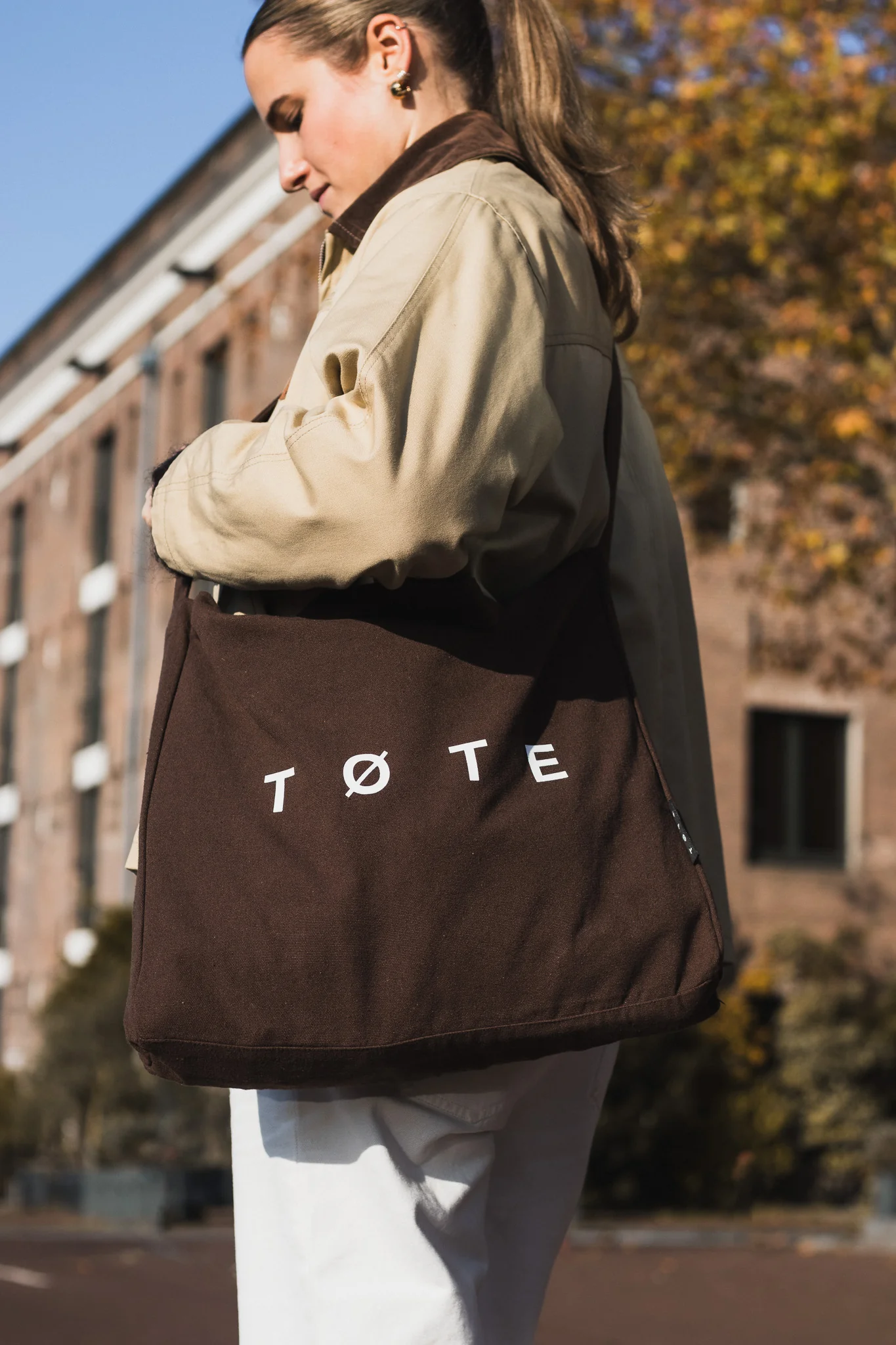 Brown TØTE Bag - Image 4