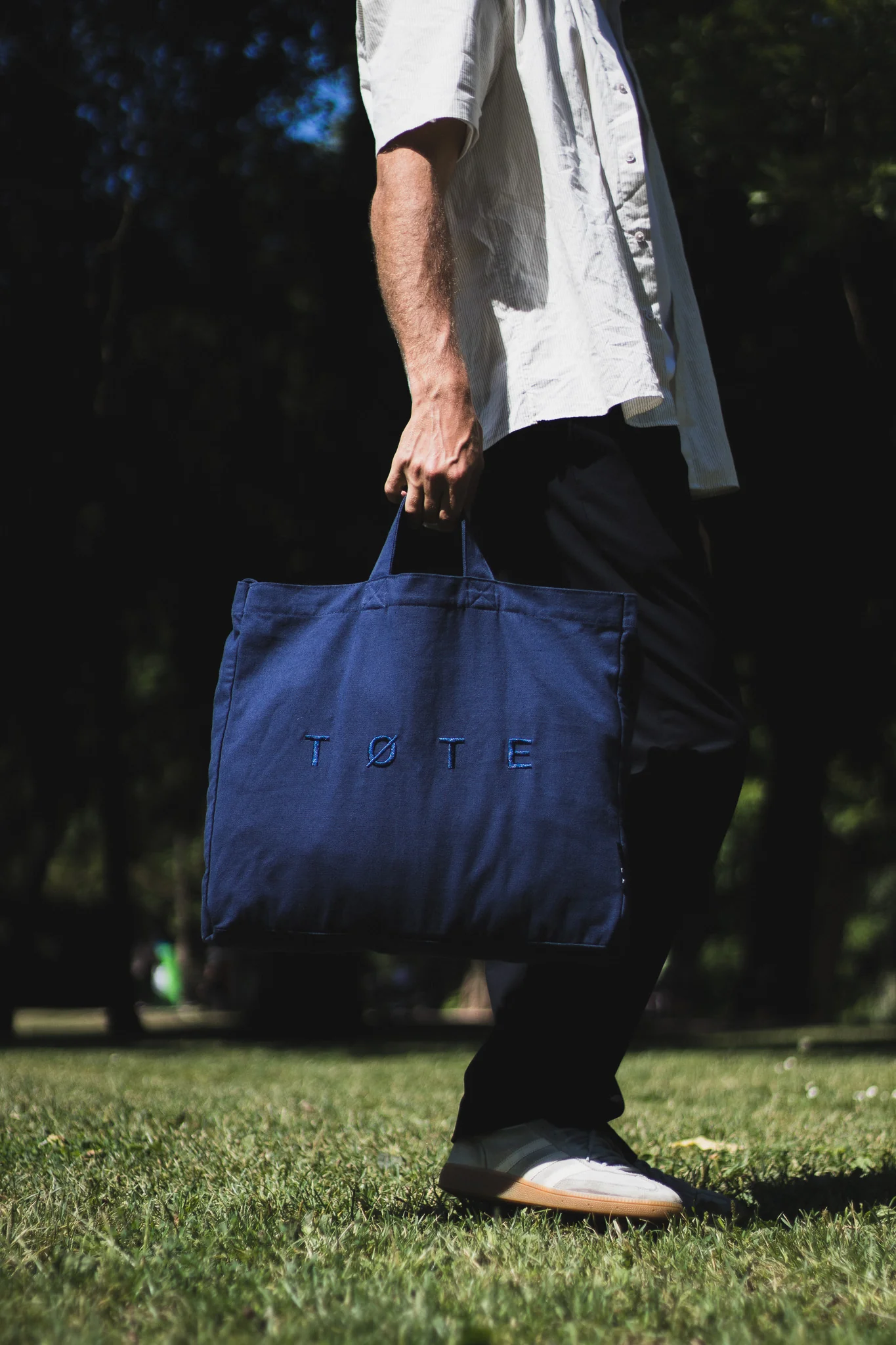 Navy Blue TØTE Bag | Stitched - Image 13