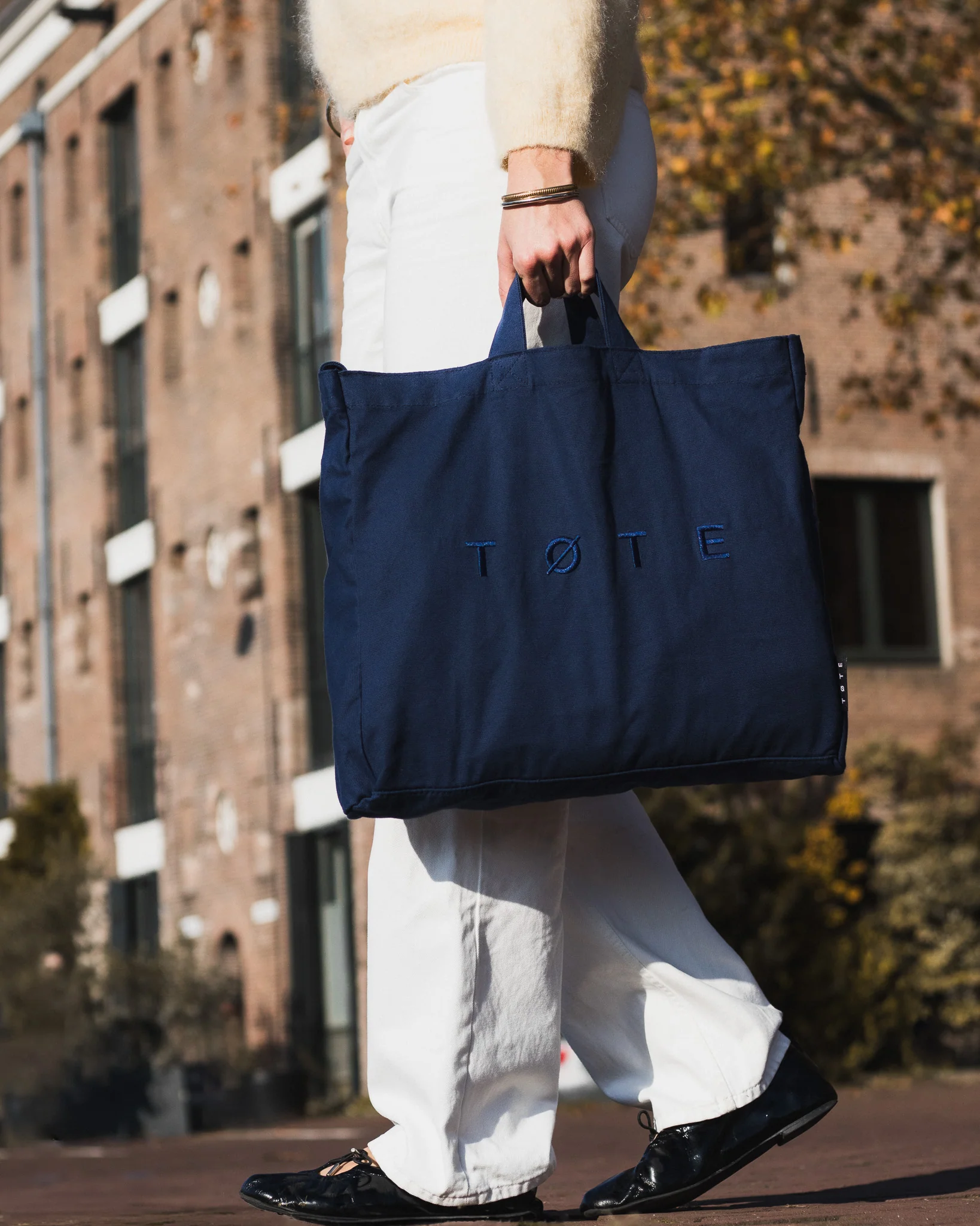 Navy Blue TØTE Bag | Stitched - Image 6