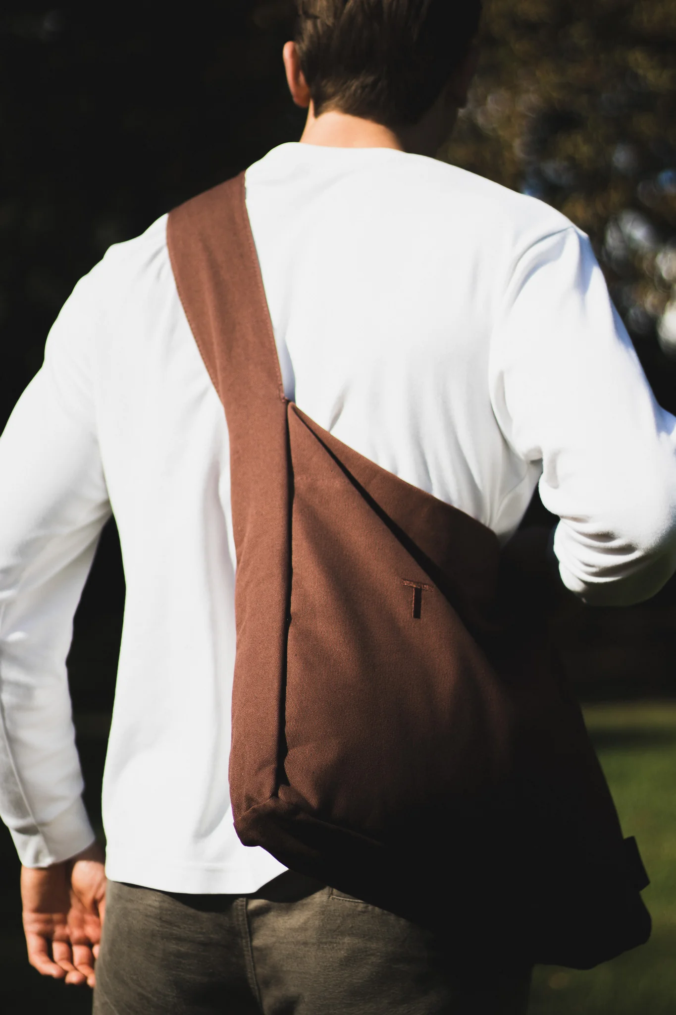 Wide-Strap TØTE Bag | Brown - Image 12