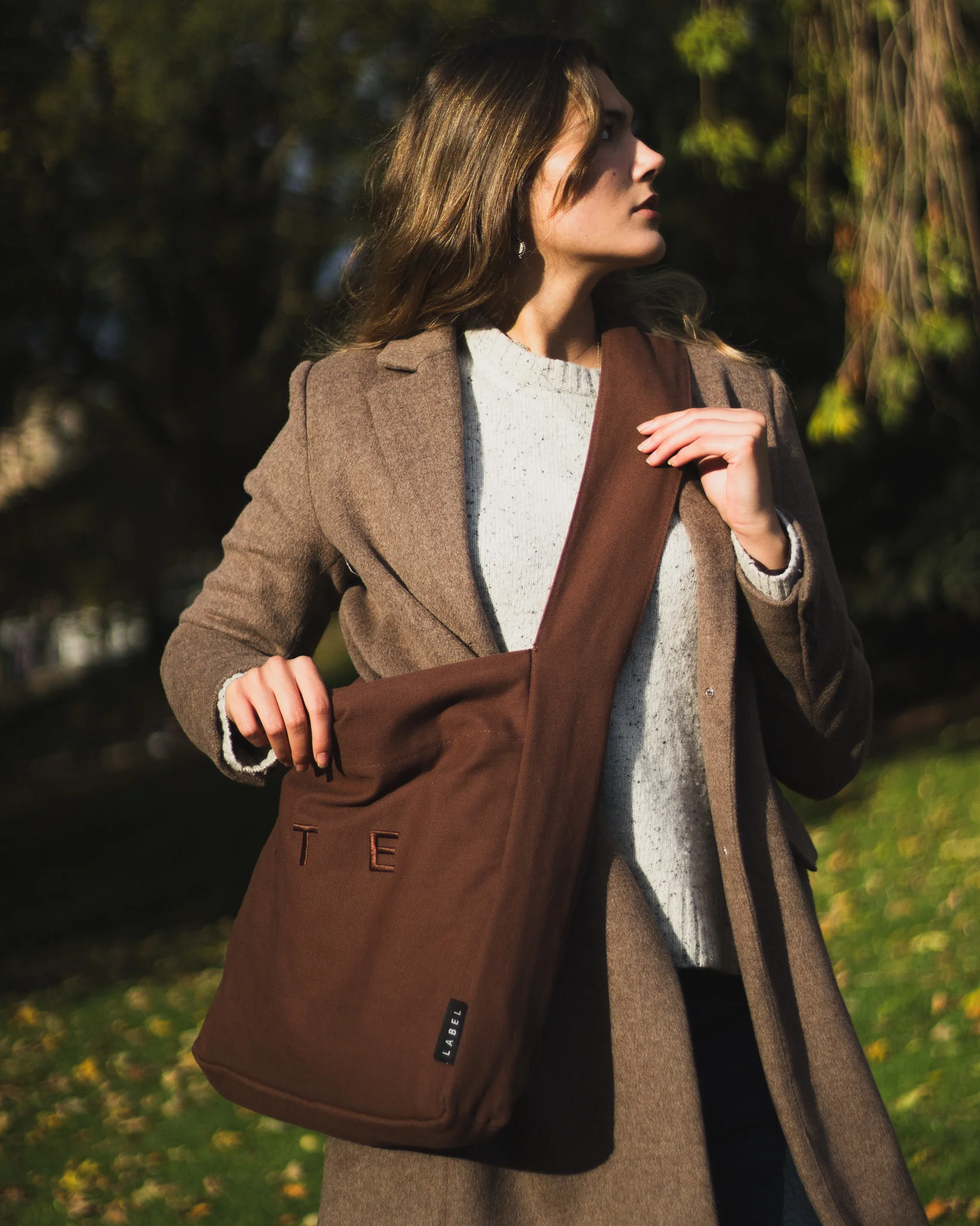 Wide-Strap TØTE Bag | Brown - Image 7