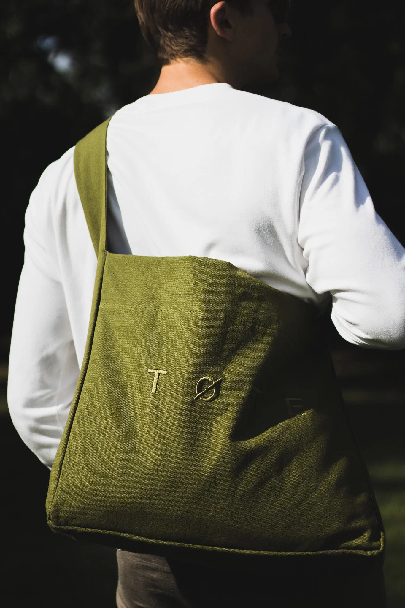 Wide-Strap TØTE Bag | Khaki Green - Image 4
