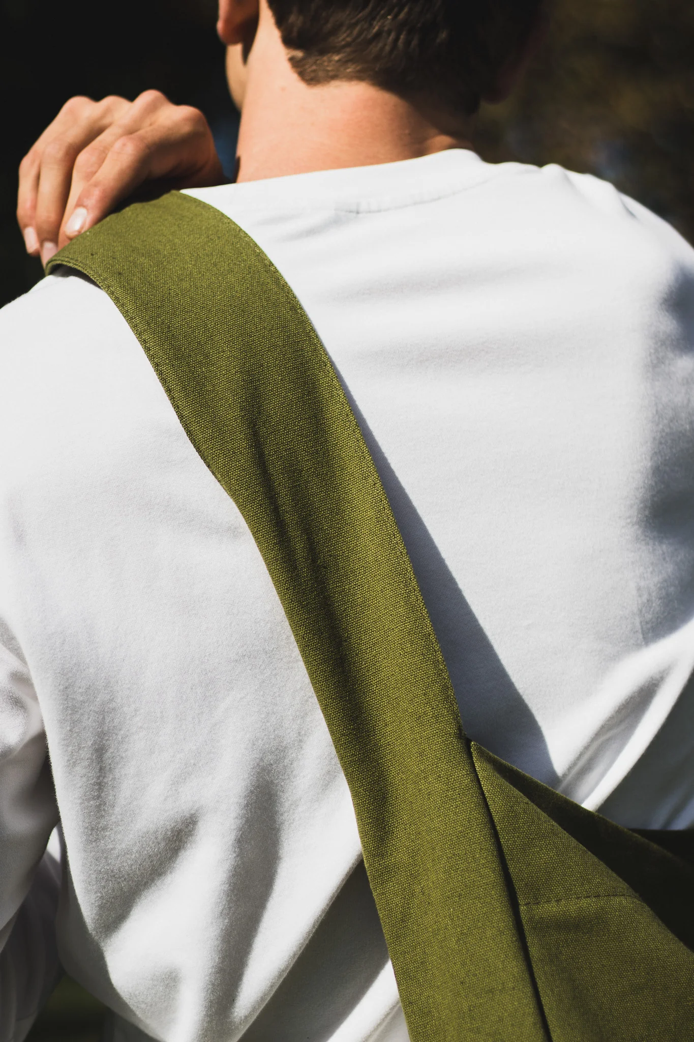 Wide-Strap TØTE Bag | Khaki Green - Image 9